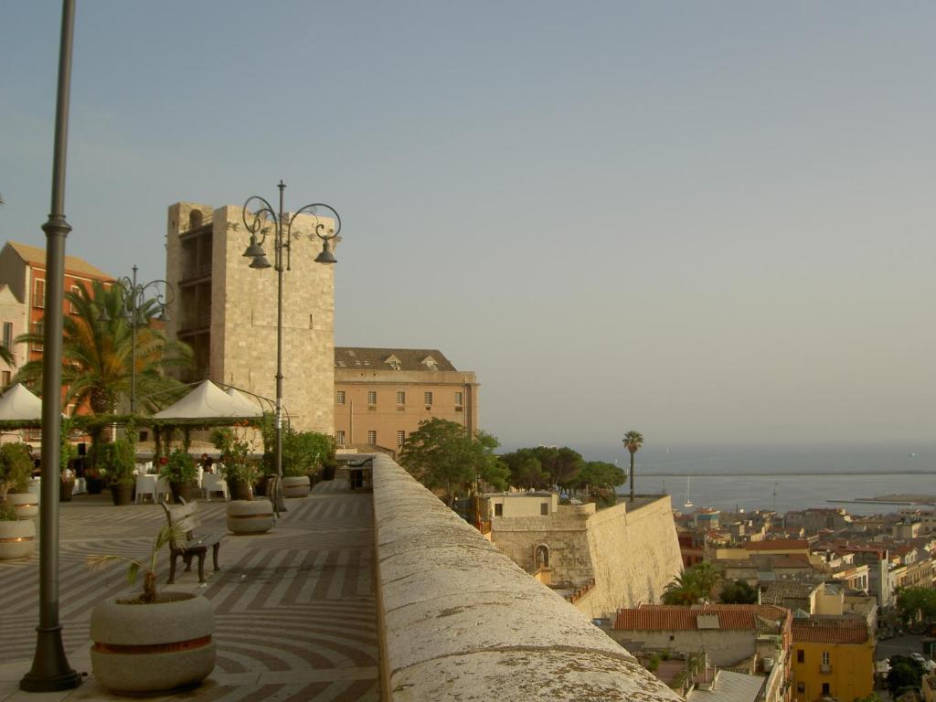 L'Arco Cagliari Bed & Breakfast Luaran gambar